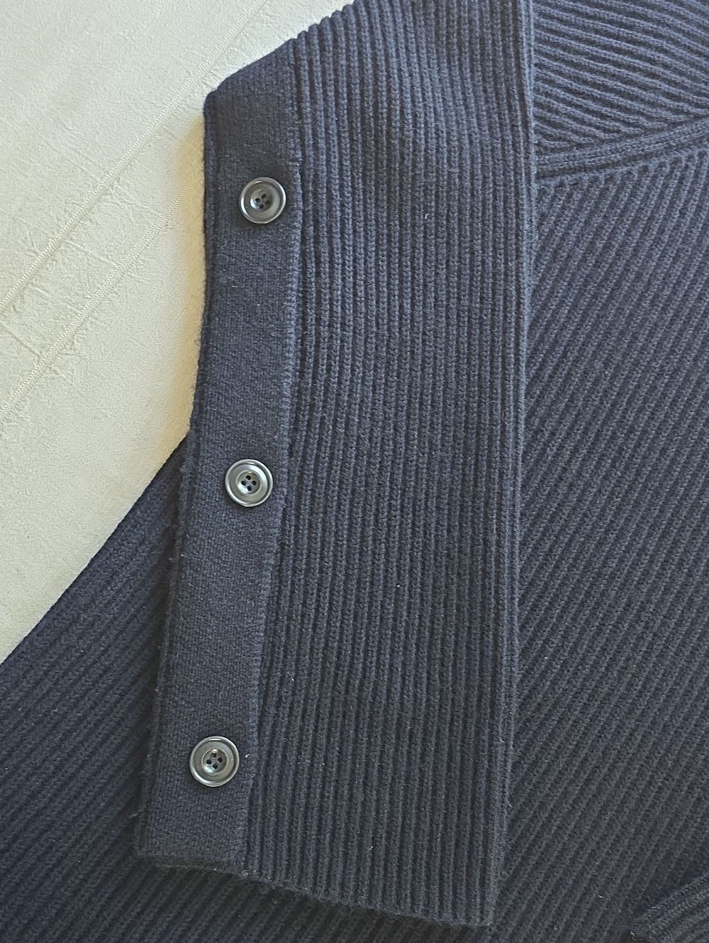 Vince Navy Button Sleeve Wool Cashmere Funnel Neck Sweater Size Large - Picture 3 of 13